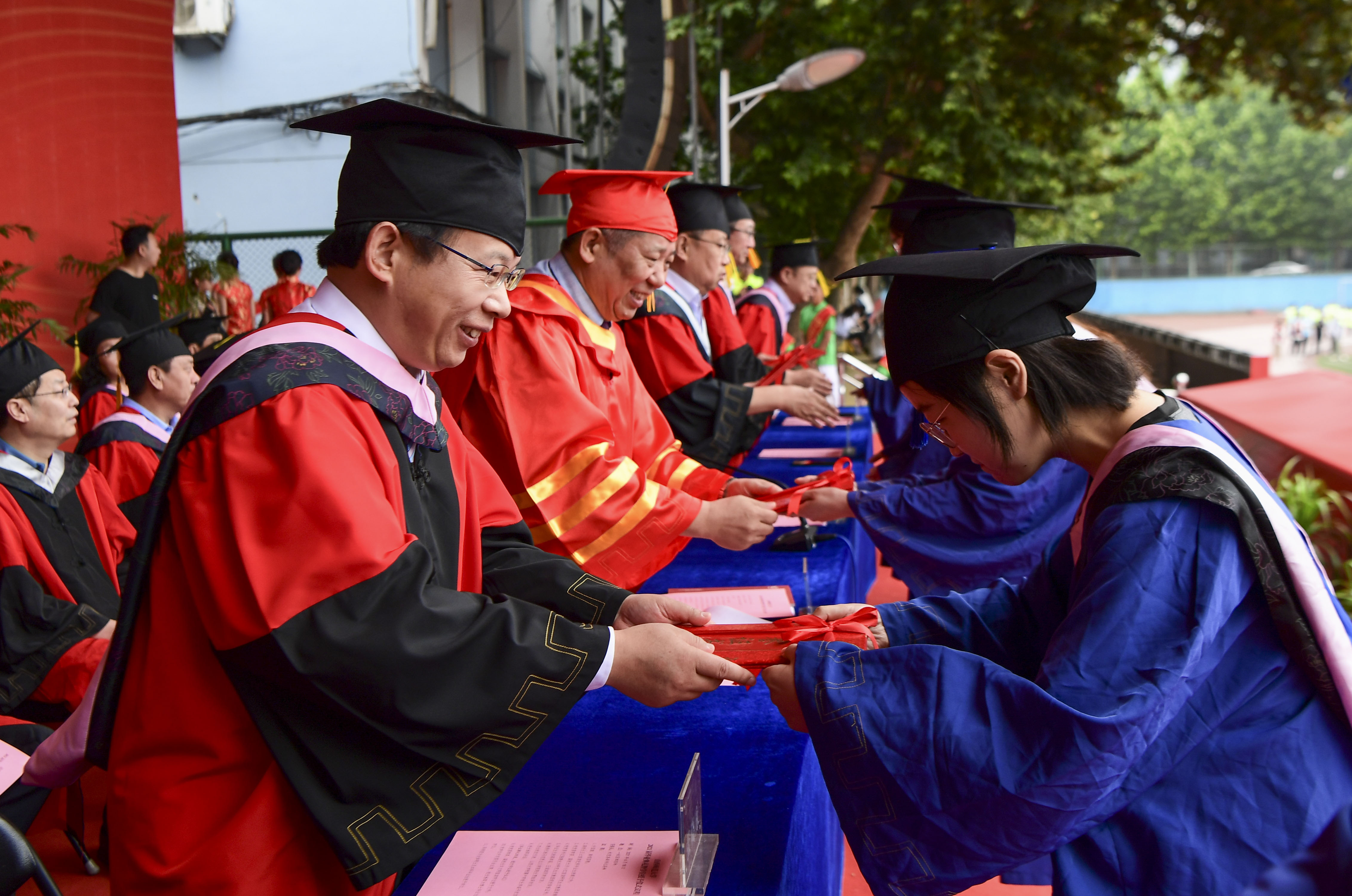 山西师范大学2021届毕业生毕业典礼暨学位授予仪式隆重举行